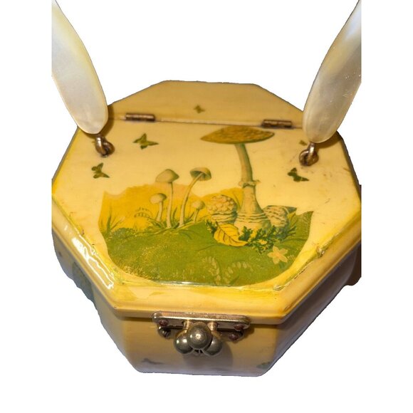 VTG Wood Octagon Decoupage Art Anton Pieck Box Purse Bag Lucite Mushroom Yellow - Picture 2 of 6